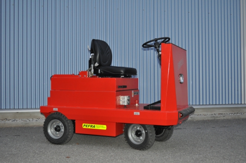 Elektro-Schlepper 712